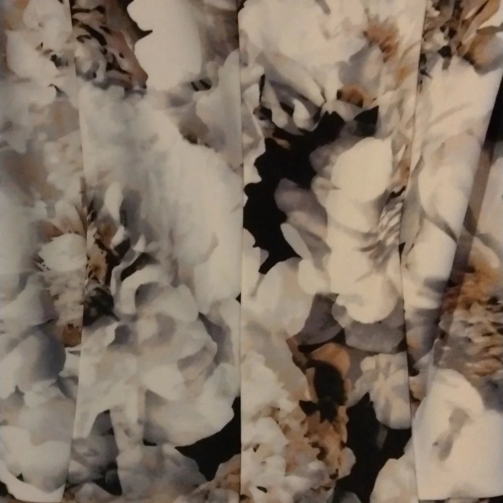 NWT Calvin Klein floral dress. Beautiful style and neutral colors for Fall. - Picture 8 of 15